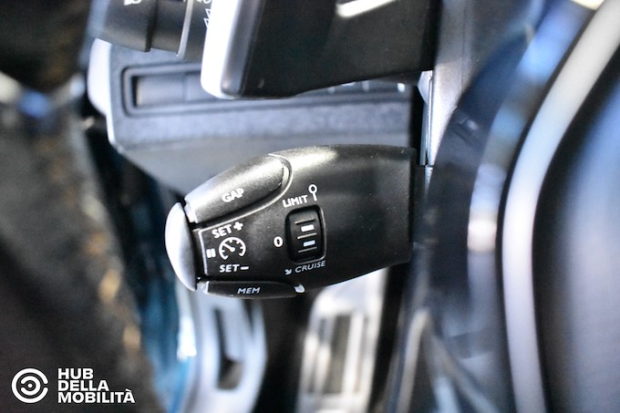 PEUGEOT 5008 BlueHDi 180 S&S EAT8 GT